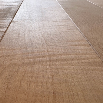 Parquet massif Sycomore