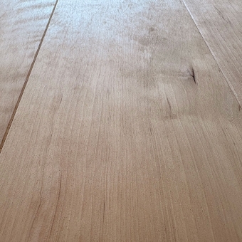 Parquet massif Charme