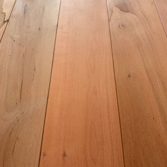 Parquet massif Cormier étuvé