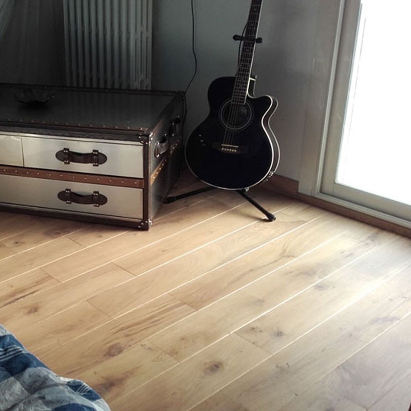 Vauluisant 14 x 90 mm sans chanfrein - Parquet chêne massif brut Vauluisant 14 x 90 mm sans chanfrein - Parquet chêne massif brut