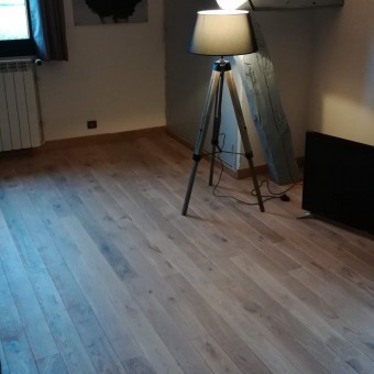 Parquet chêne massif 23x 140mm de qualité origine France